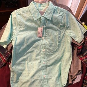 Short sleeve button up